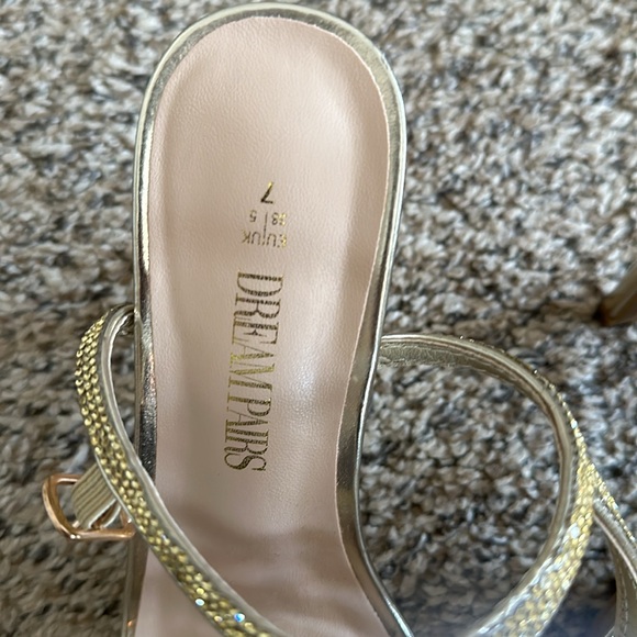 Dream Pair Gold Rhinestone Bow Slingback Heels - Size 7 - Picture 3 of 4